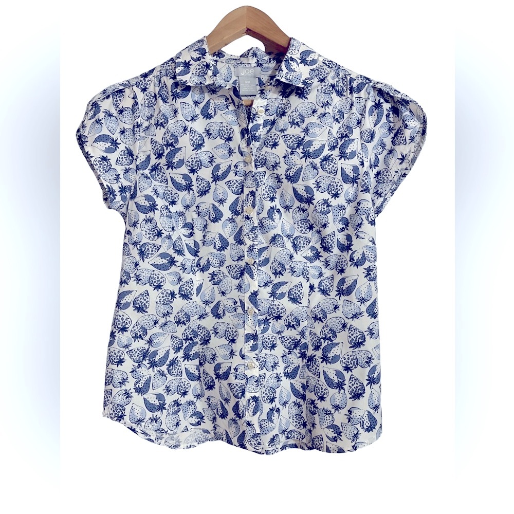 CLEARANCE Joe Fresh white cotton short sleeve blouse with blue strawberries